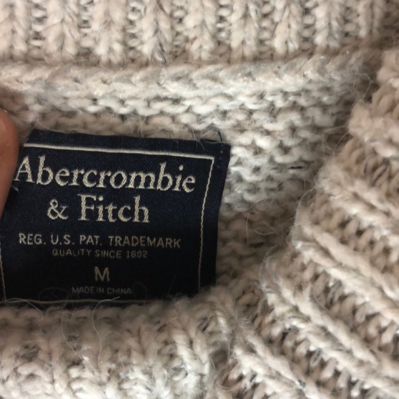 Abercrombie & Fitch sweater dress - Picture 5 of 6